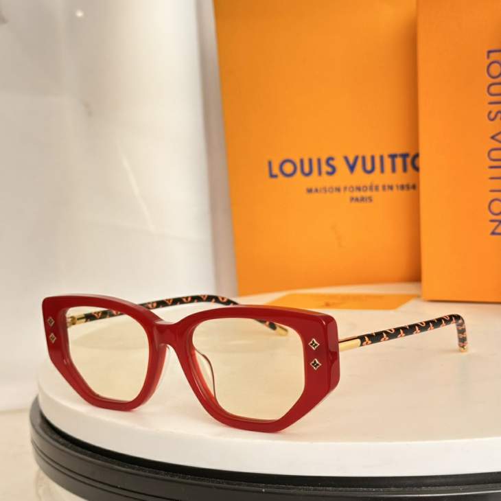 Picture of Louis Vuitton Sunglasses _SKUfw77644218fw